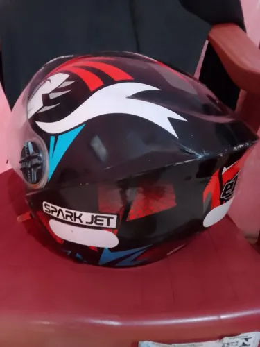 Capacete