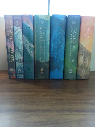 Harry Potter LIVROS EM INGLES Hardcover Limited Edition Boxed Set