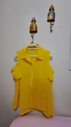 Camisa amarela