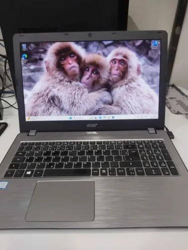 NOTEBOOK ACER CORE I5 7200U - usado