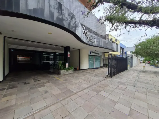Sala/Conjunto para aluguel com 53 metros quadrados em Bela Vista - Porto Alegre - Rio Gran