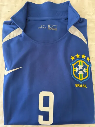 Camisa Retrô 2002 Seleção Brasileira - Ronaldo.