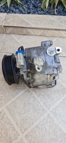 Compressor de ar condicionado