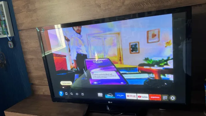 Televisão LG 42 polegadas + Fire TV Stick