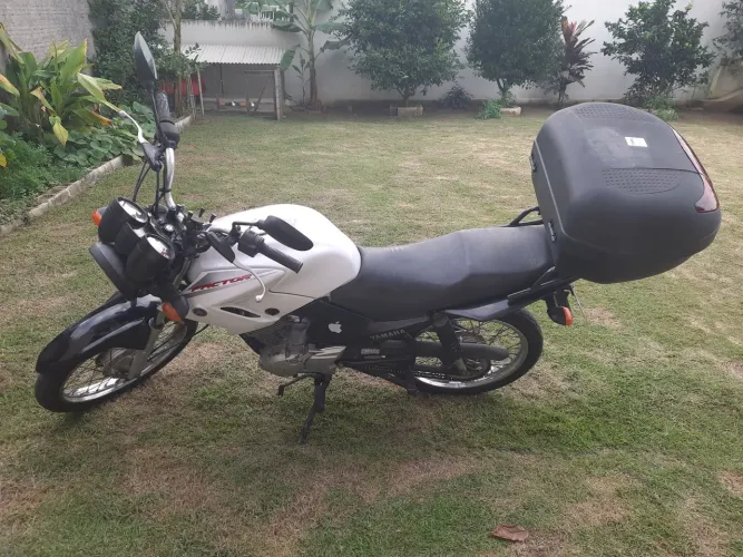 Yamaha YBR 125 Factor 2016 - Completa + Baú