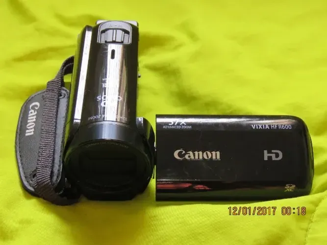 filmadora Canon vixia HR r 600