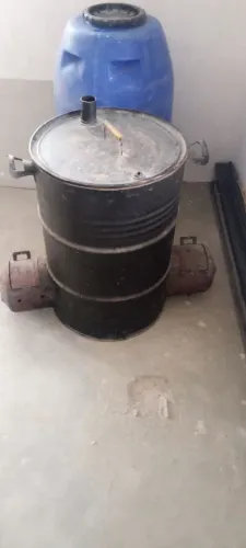 Defumador de tambor artesanal para costela e churrasco(usado) à venda