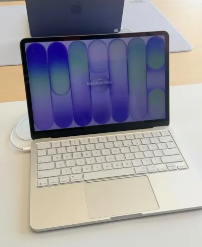 MacBook Neo Prata (2026) 256GB SSD 8GB ram - Novo + Nota fiscal + 1 ano de garantia apple