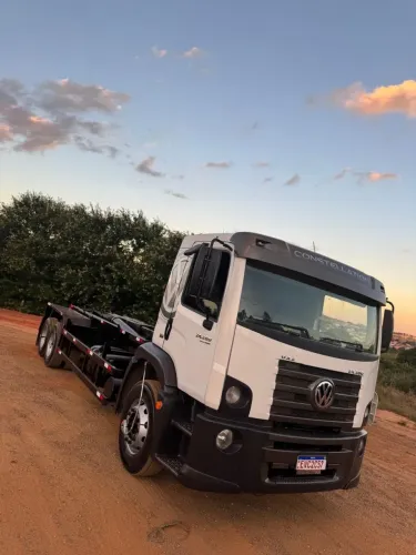 Caminhão Rolon Volkswagen 24-280 Rolof