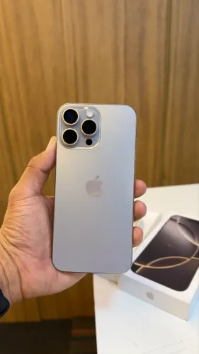 iPhone 16 Pro Max 256 Natural