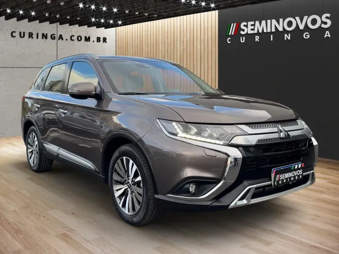 Mitsubishi Outlander HPE-S 2.2 Diesel 4X4 Aut. 2019