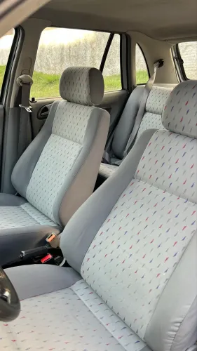 Volkswagen Gol Geração II 1.0 8V 70cv Gasolina Mec. 4P 1999
