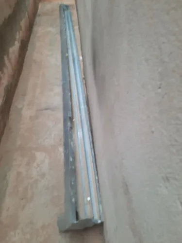 Vendo uma calha de 4mts  por 250,00