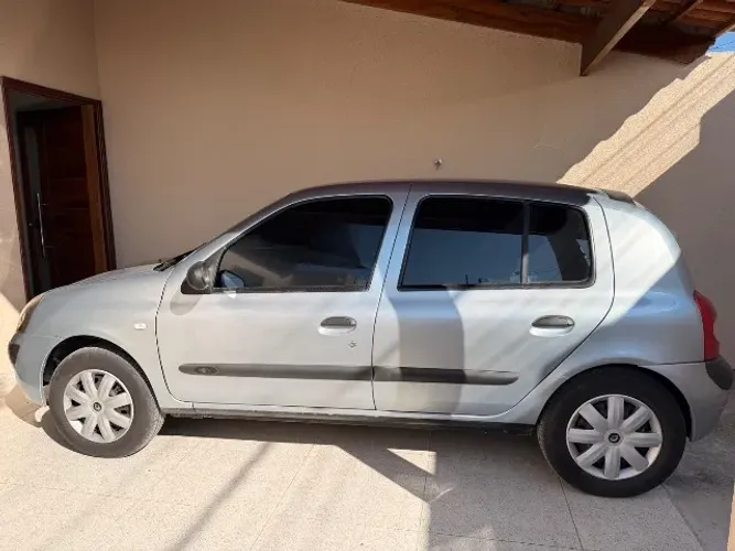 Renault Clio Authentique 1.0/1.0 Hi-power 16V 3P 2005