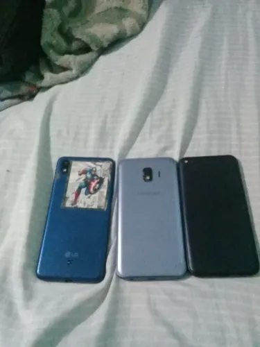 Vende-se três carcaça de lg k8+ Xiaomi 6 Samsung j7