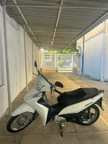 Honda biz 100i R$11.000,00