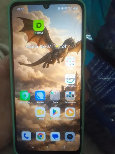 Vendo celular Realme note 60 só tá trincado mais n afeta em nada vai com nota fiscal e tud