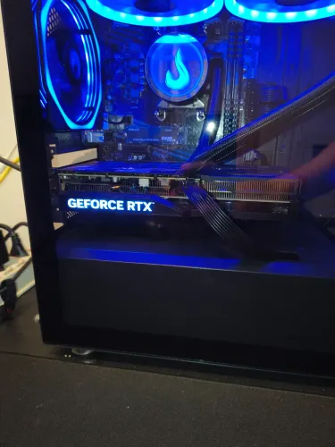 RTX 4060 TI 8GB GALAX - Excelente estado | Pasta térmica trocada.
