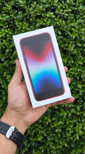 iPhone SE 3ª Geração 64GB Product RED - NOVO LACRADO