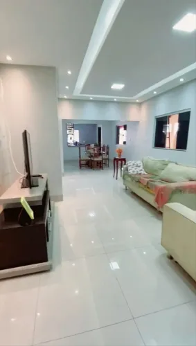Piscina e muito lazer, Contendo o lote inteiro, acabamento diferenciado e vaga de garagem