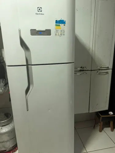 Geladeira com pouco tempo de uso