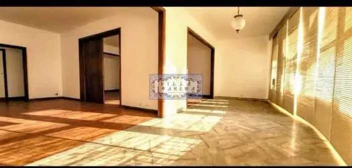 VENDA, COPACABANA, APTO DE 280 M², 4 QUARTOS, 3 BANHEIROS, VAGA E P.24H, PREÇO INCRÍVEL!