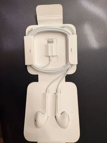 Fone de Ouvido Apple EarPods Lightning: