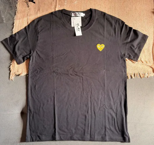 Camisa CDG preta Golden Heart