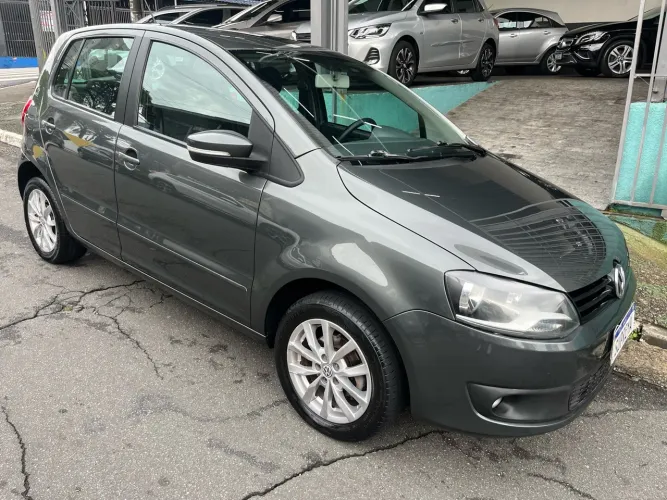 Volkswagen Fox 1.6 MI Total Flex 8V 5P 2014