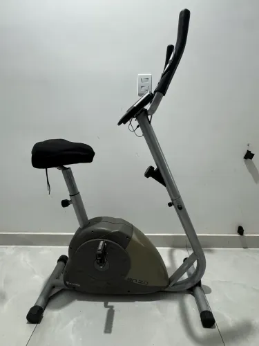 Bicicleta Ergométrica (Monitoramento Cardíaco)