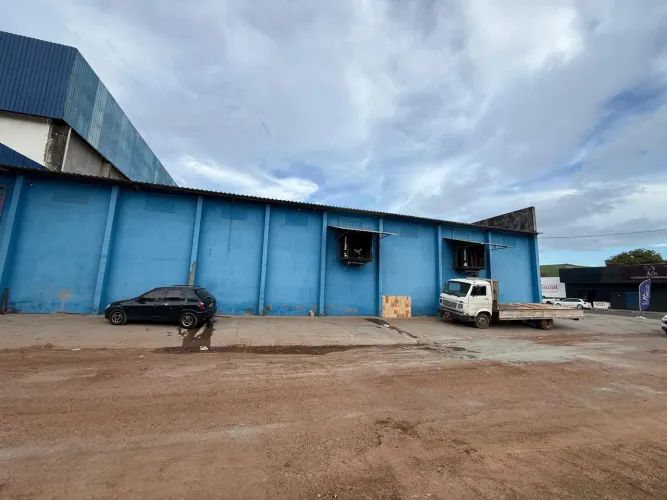 VENDE IMÓVEL COMERCIAL 2 GALPÕES - AVENIDA ATAÍDE TEIVE* 