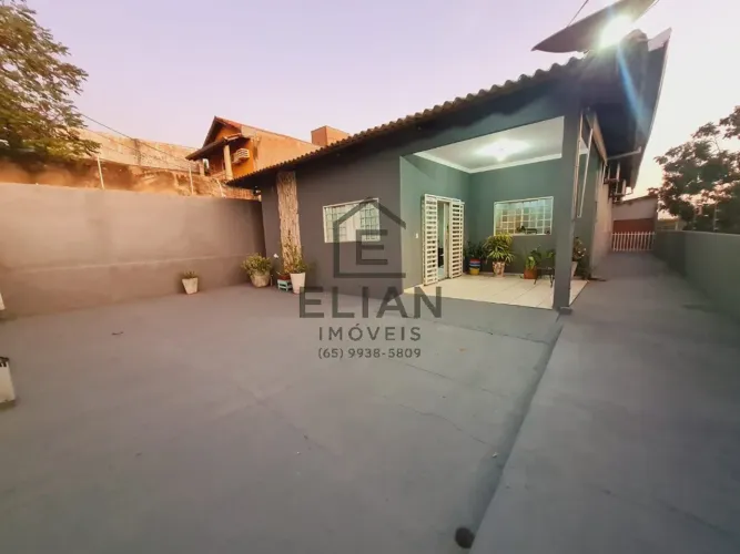 Casa no Santa Cruz com 3 quartos, 2 suítes, 2 salas, 1 vaga de garagem, 186,46 m² de área.