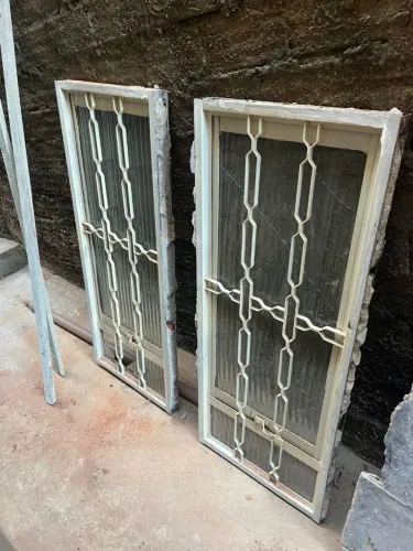 2 janelas de vidro seminovas 