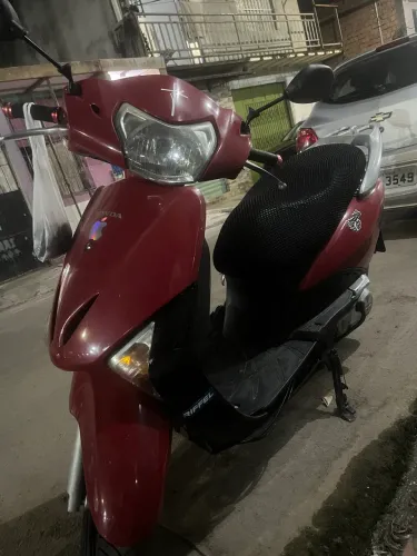 Moto lead 110