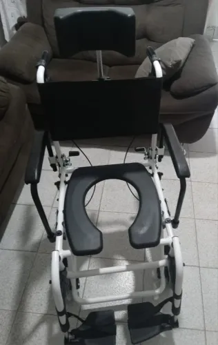 Cadeira de rodas para banho