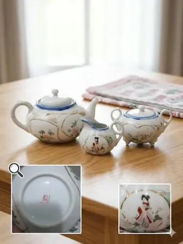 Conjunto de Chá Japonês Vintage - Porcelana Fina com Pintura de Geishas e Ouro
