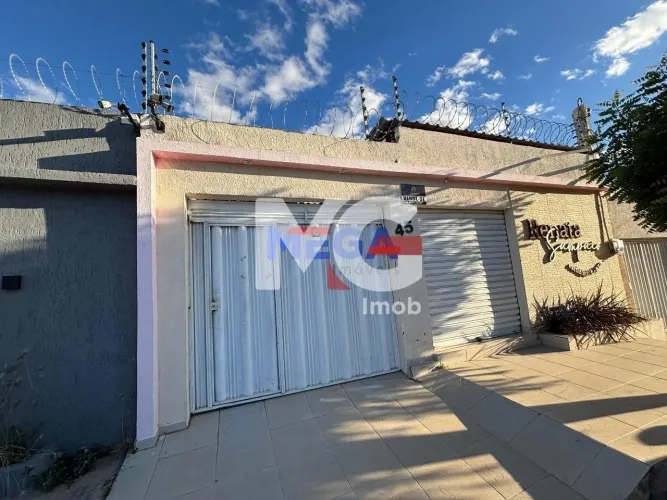 Excelente Casa com 200m² com 03 Quartos no Bairro Aeroporto - Juazeiro do Norte -Ce