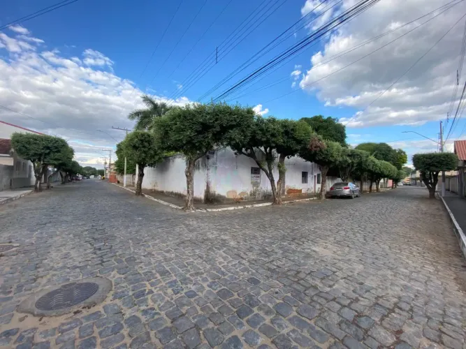 Fazenda/Sítio/Chácara para venda tem 1.403 metros quadrados - Aimorés - Minas Gerais