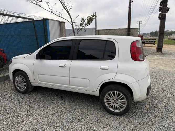 Fiat Uno Vivace/rua 1.0 EVO Fire Flex 8V 5P 2016