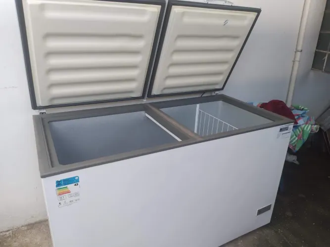 Frezer novo