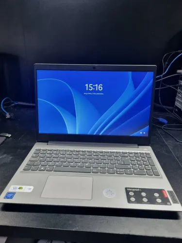 IdeaPad 3i Intel Celeron N4020 4GB 128GB SSD Windows 11 , 15.6" HD