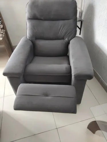 Poltrona reclinável do Papai cinza nova.