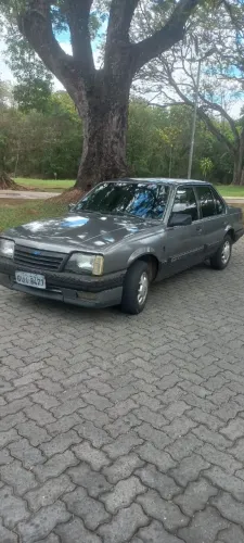 Chevrolet Monza Classic SE 2.0 /mpfi E EFI 2P E 4P 1990
