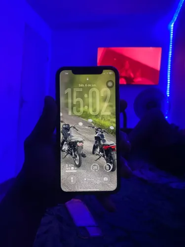 Vendo IPhone 11 Verde Água ?