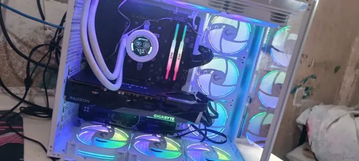 PC GAMER RX 6600