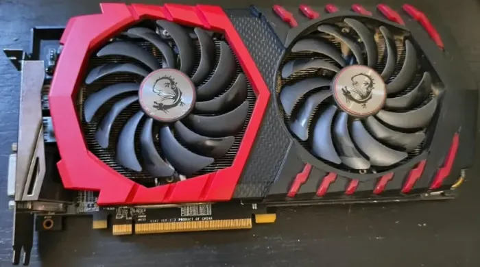 Placa de Vídeo AMD RX 580
