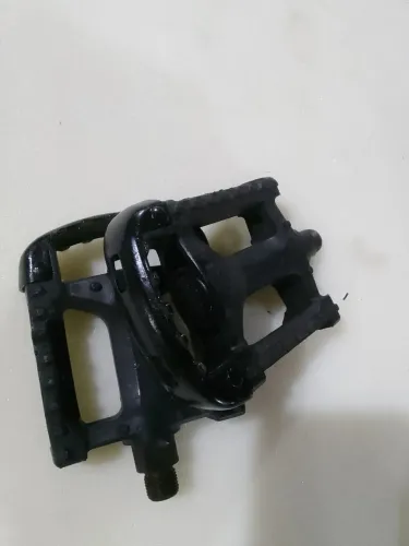 Par pedal especial rosca e chapa