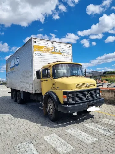 Mercedes-Benz 1113 ano 1983