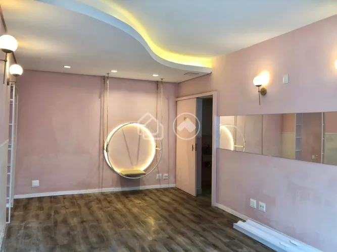 Loja Comercial na Frente, 140m² (Aluguel) com 2 Banheiros e 2 Vagas Buritis, BH