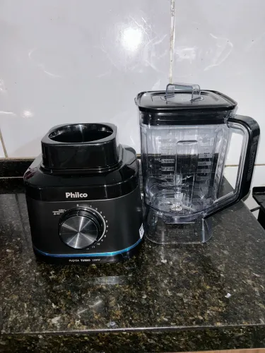 Liquidificador Philco PLQ15A Preto 1500W com 12 Velocidades